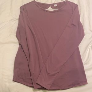 Active long sleeve with back hole